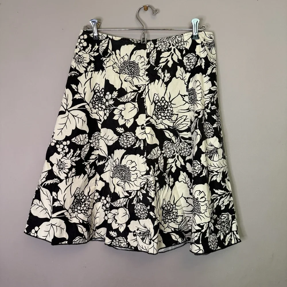 Women's Mid Leg Skirt‎ Lined black and white XS